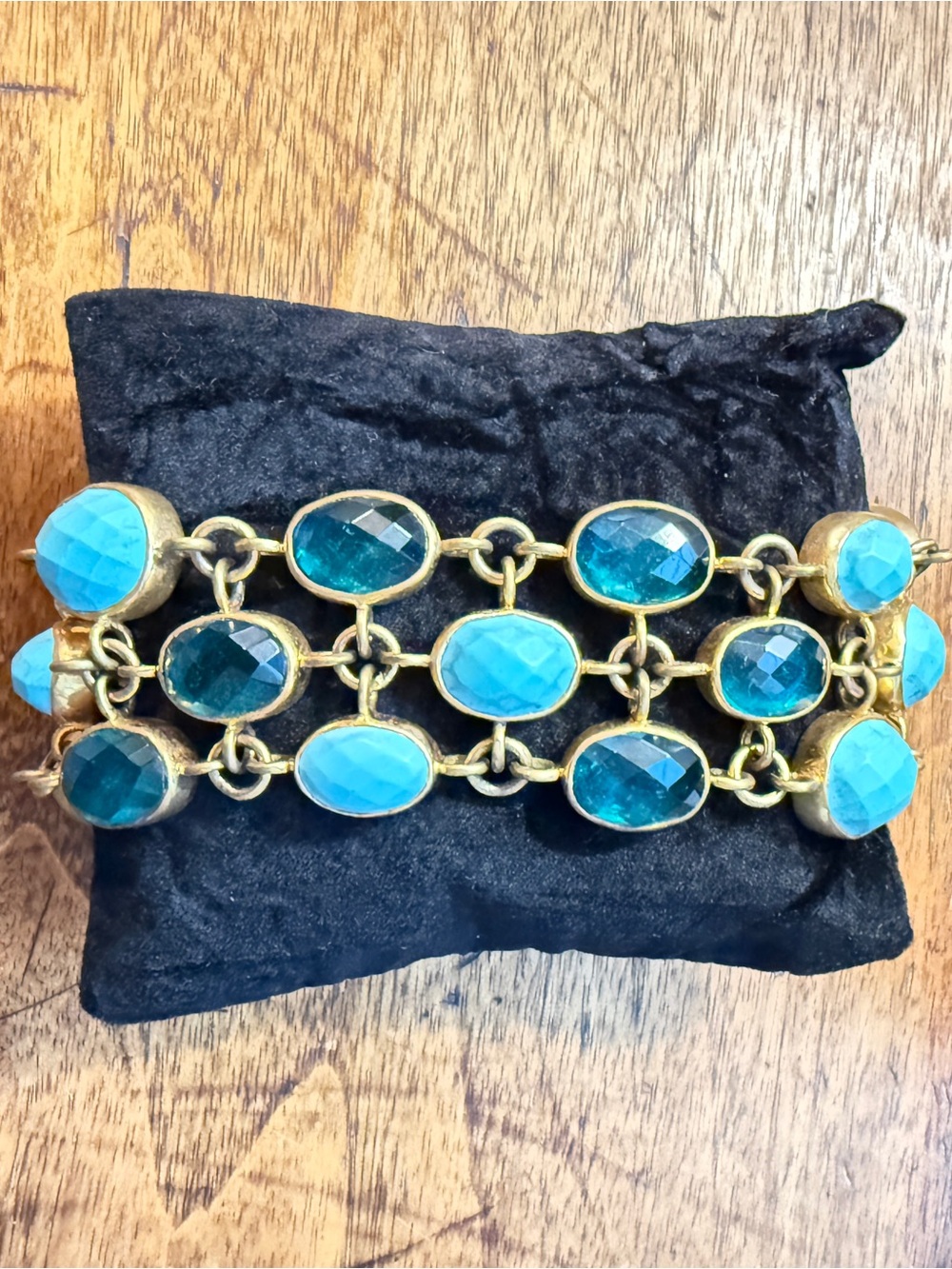 Banana Republic BR Signed Wide Statement Bracelet | Faux Turquoise w/ box clasp